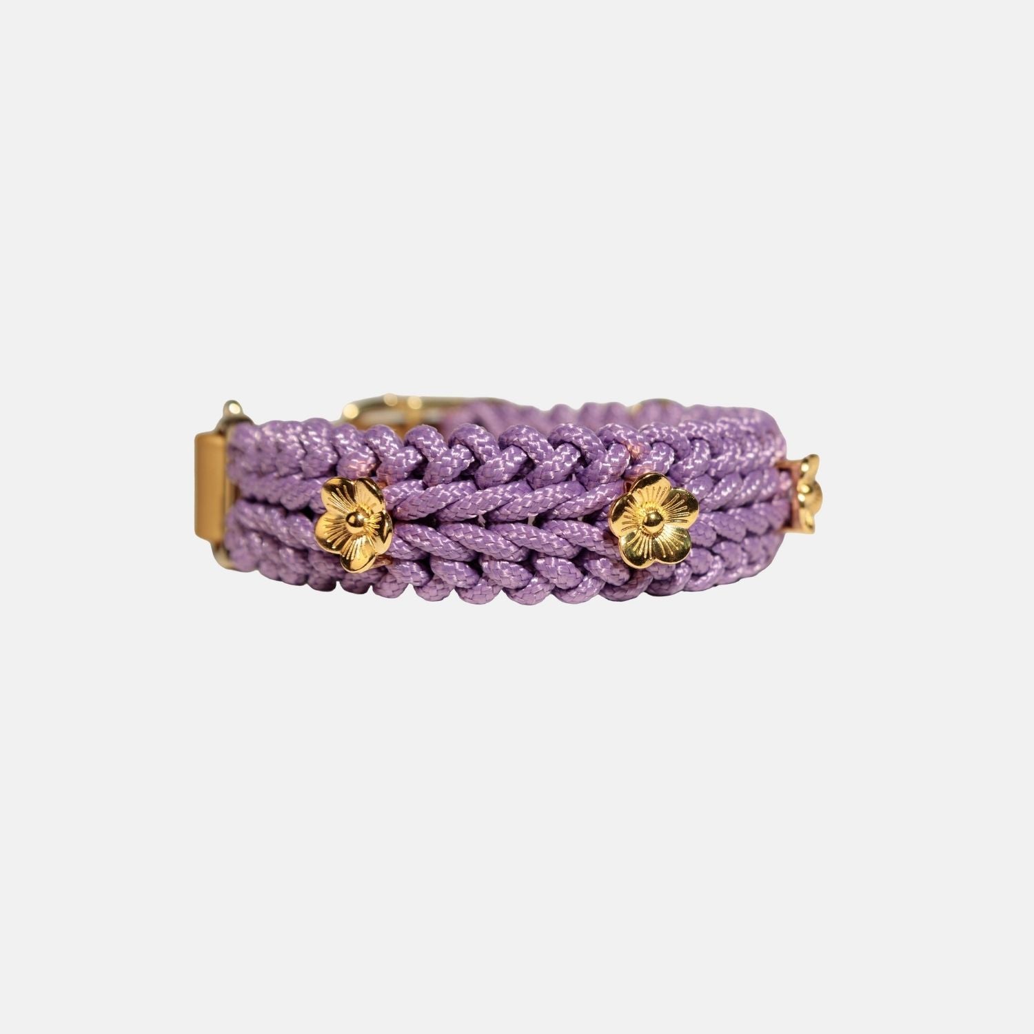 Collar de color morado pastel de flores