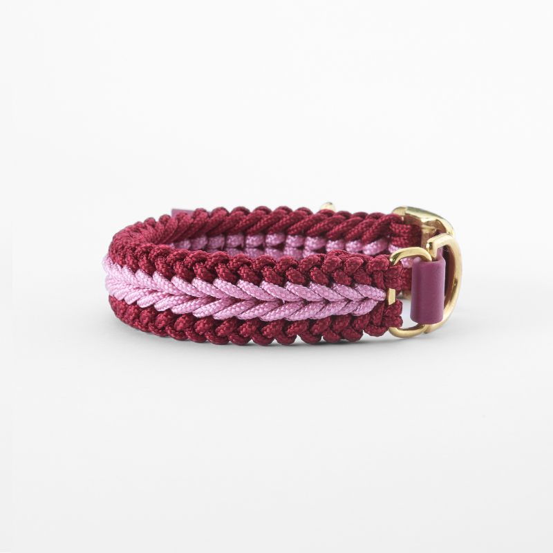 Dulce Burgundy Rose Collar