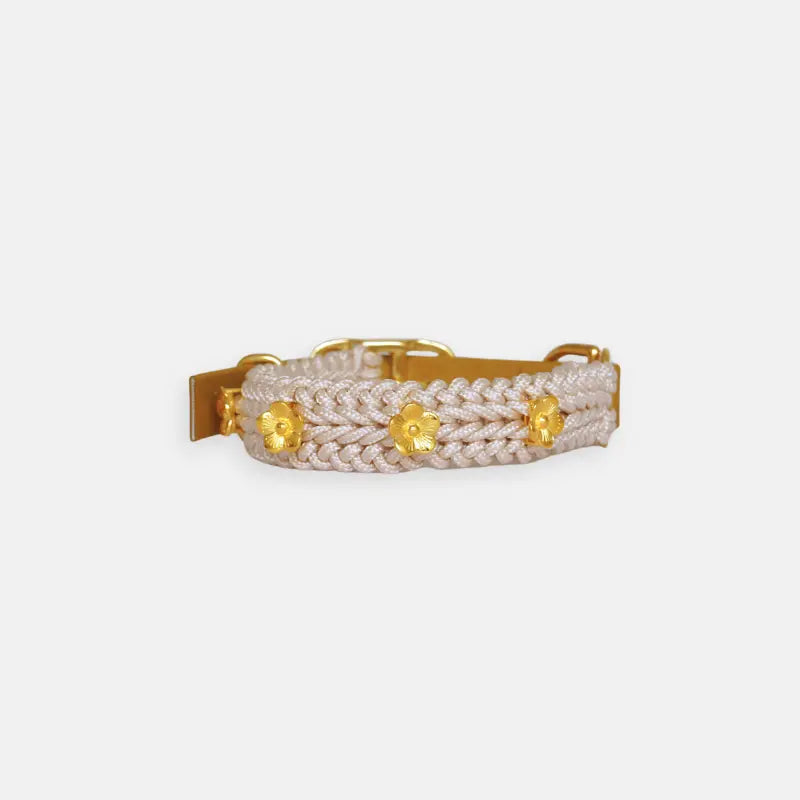 Flor Cream Collar