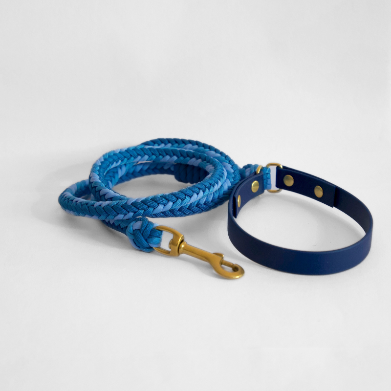 XS Esmeralda Blue Leash