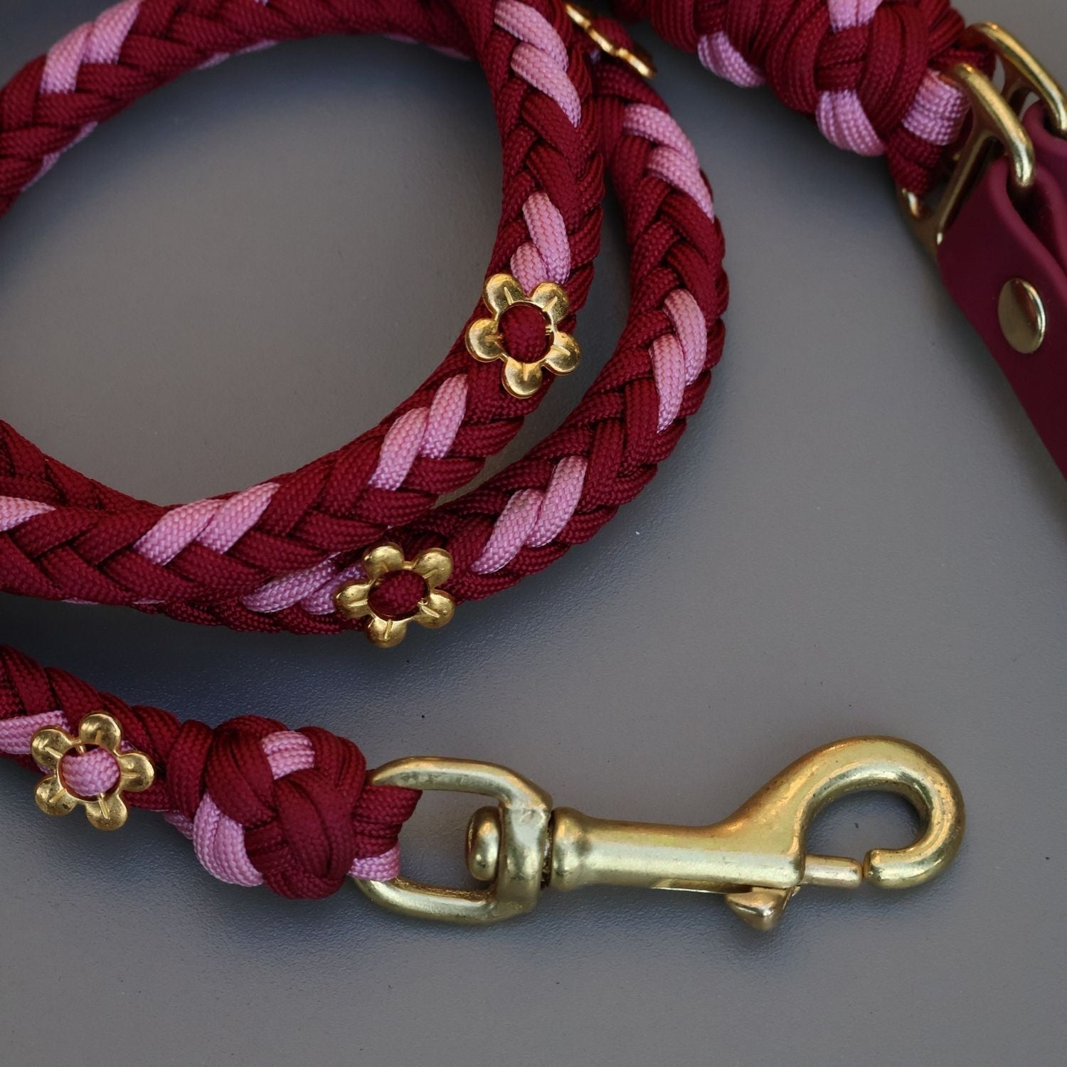 Rosalia Ruby Rose Leash