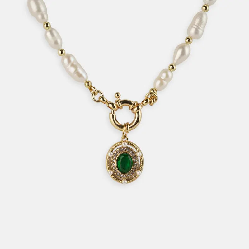 Luxury Pearl Pet Necklace – Gold-Plated Details