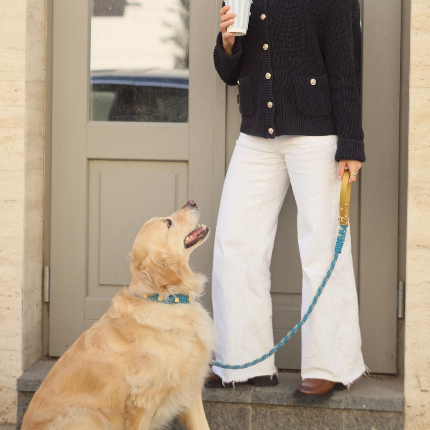 Flor Greece Blue Collar