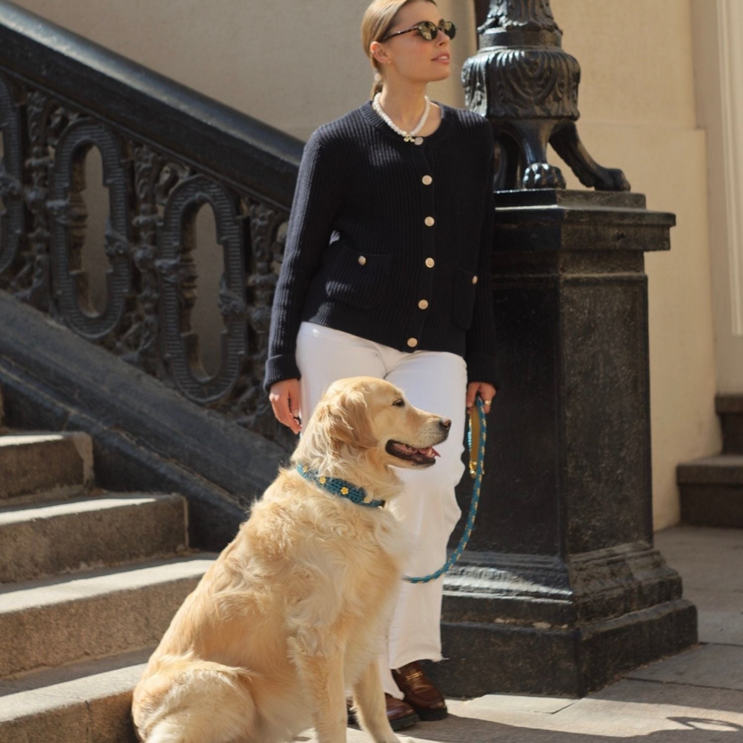 Flor Greece Blue Collar